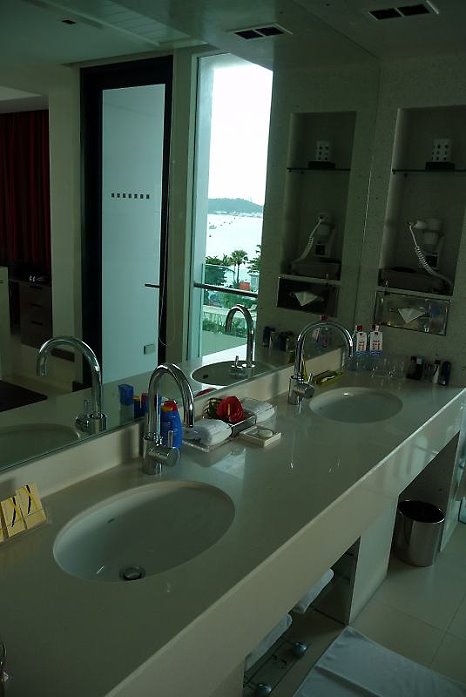 Amari Orchid Resort and Tower Pattaya
