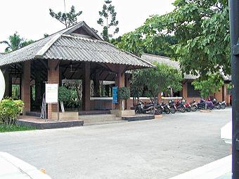 cottage1.jpg