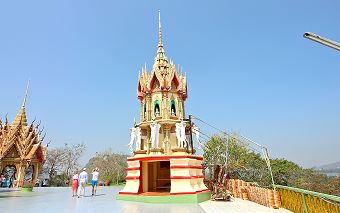 Wat Tham Sua