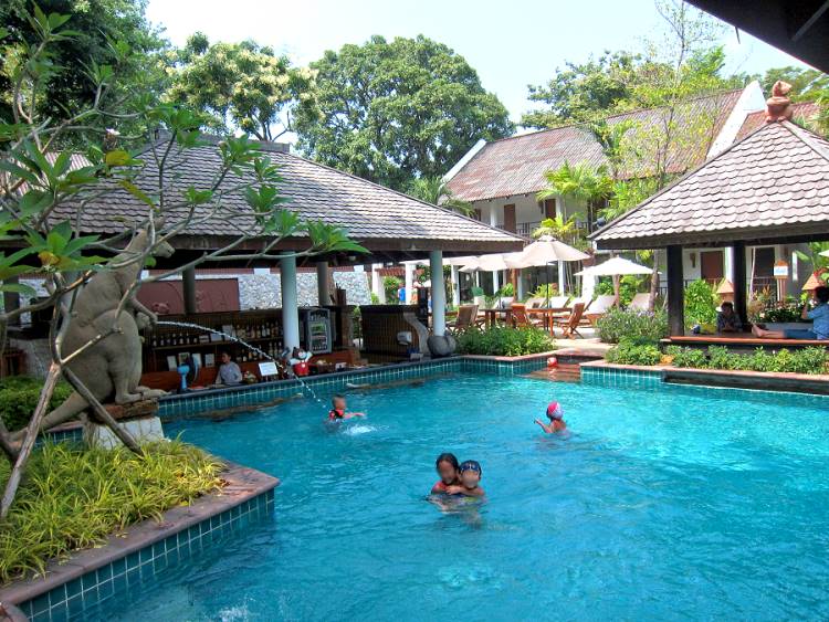 Woodlands Resort Pattaya