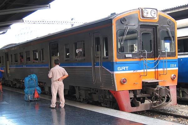 Bahnsteig Bangkok Hua Lamphong bahnhof