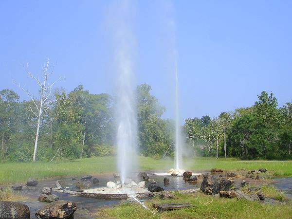 San Kamphaeng Heiße Quellen