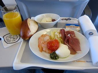 Essen in der Lufthansa Business Class
