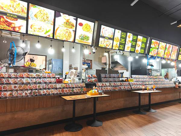 Essensstände im Major Food Plaza Avenue Pattaya