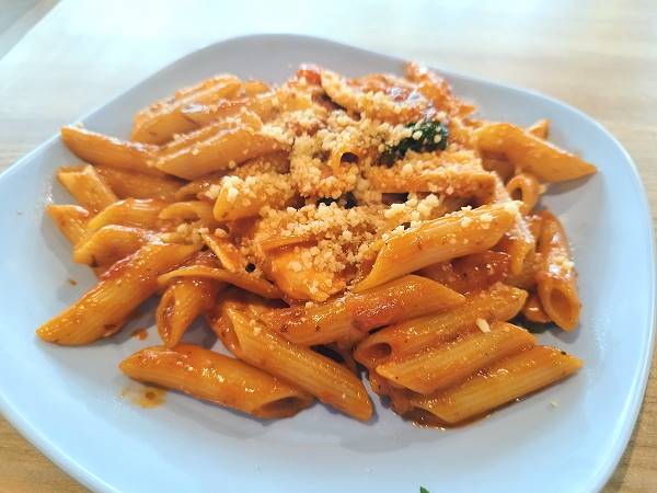 Penne mit Hackfleisch Pattaya Major Food Plaza