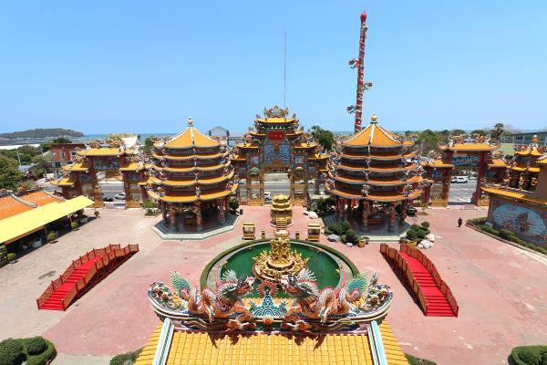 Laem Thaen Chinese Temple
