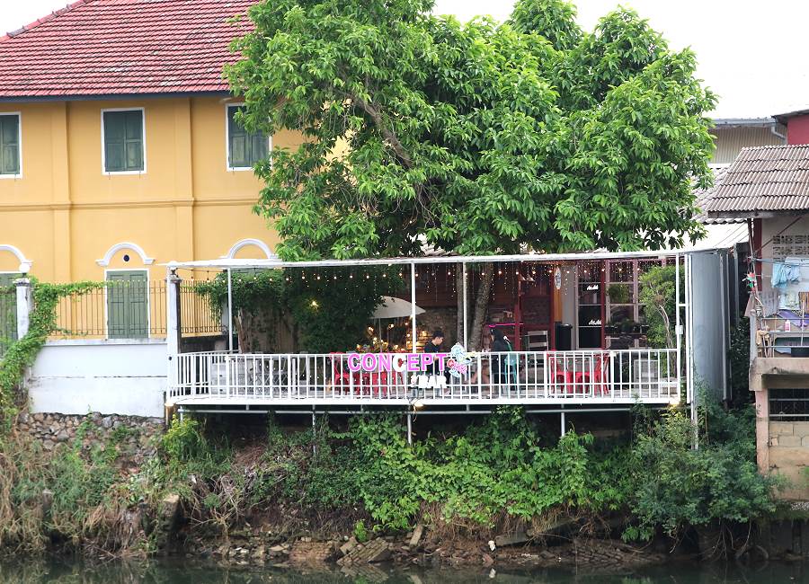 Concept Bar mit Terrasse direkt am Chanthaburi-Fluss
