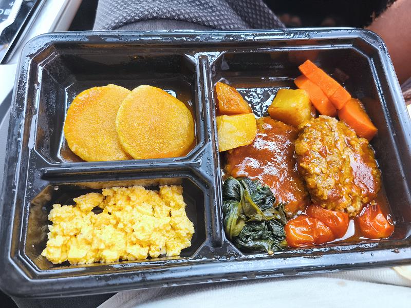 Frühstücksset aus dem Kühlregal im 7-Eleven Thailand