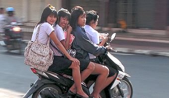 Buriram Motorroller Kinder