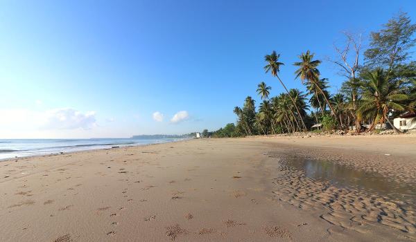 Saphli Beach Chumphon