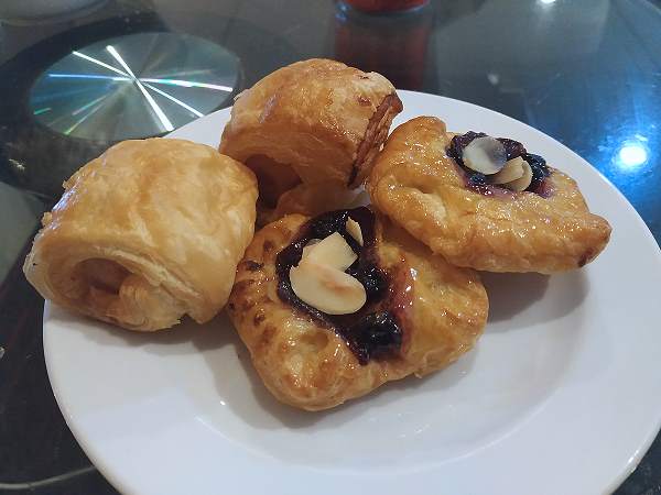 Gebäck Miracle Lounge Flughafen Bangkok Suvarnabhumi