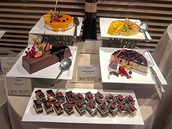 Dusit Hotel Buffet