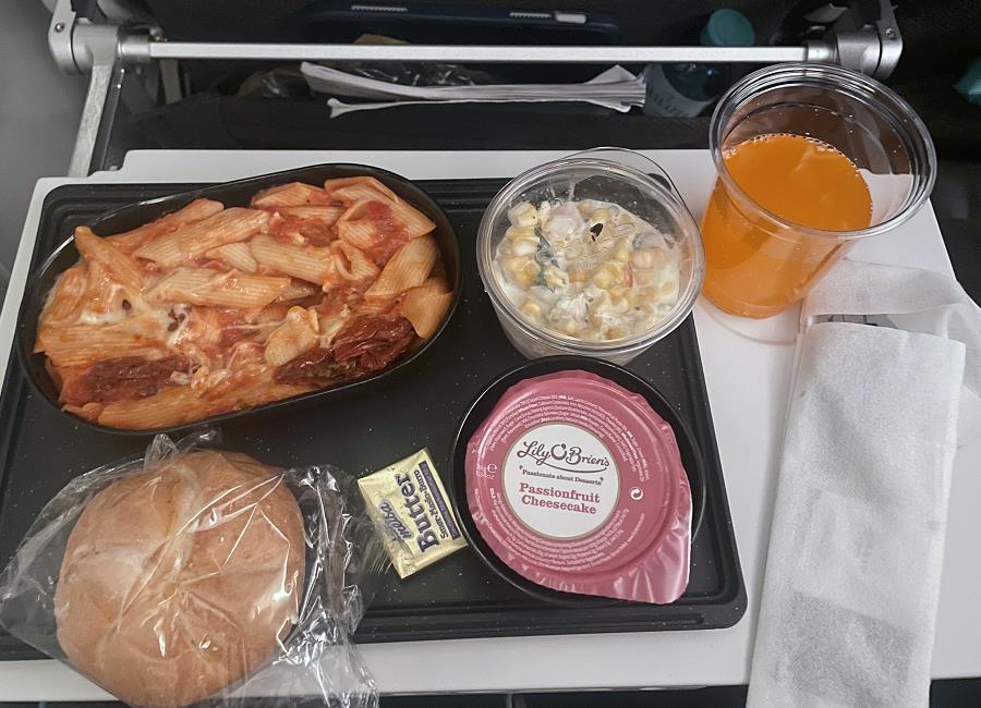Hauptgericht Etihad Airways Frankfurt Flug