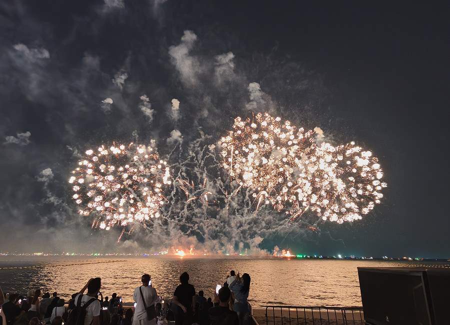 Feuerwerk vom Pattaya Beach aus gesehen
