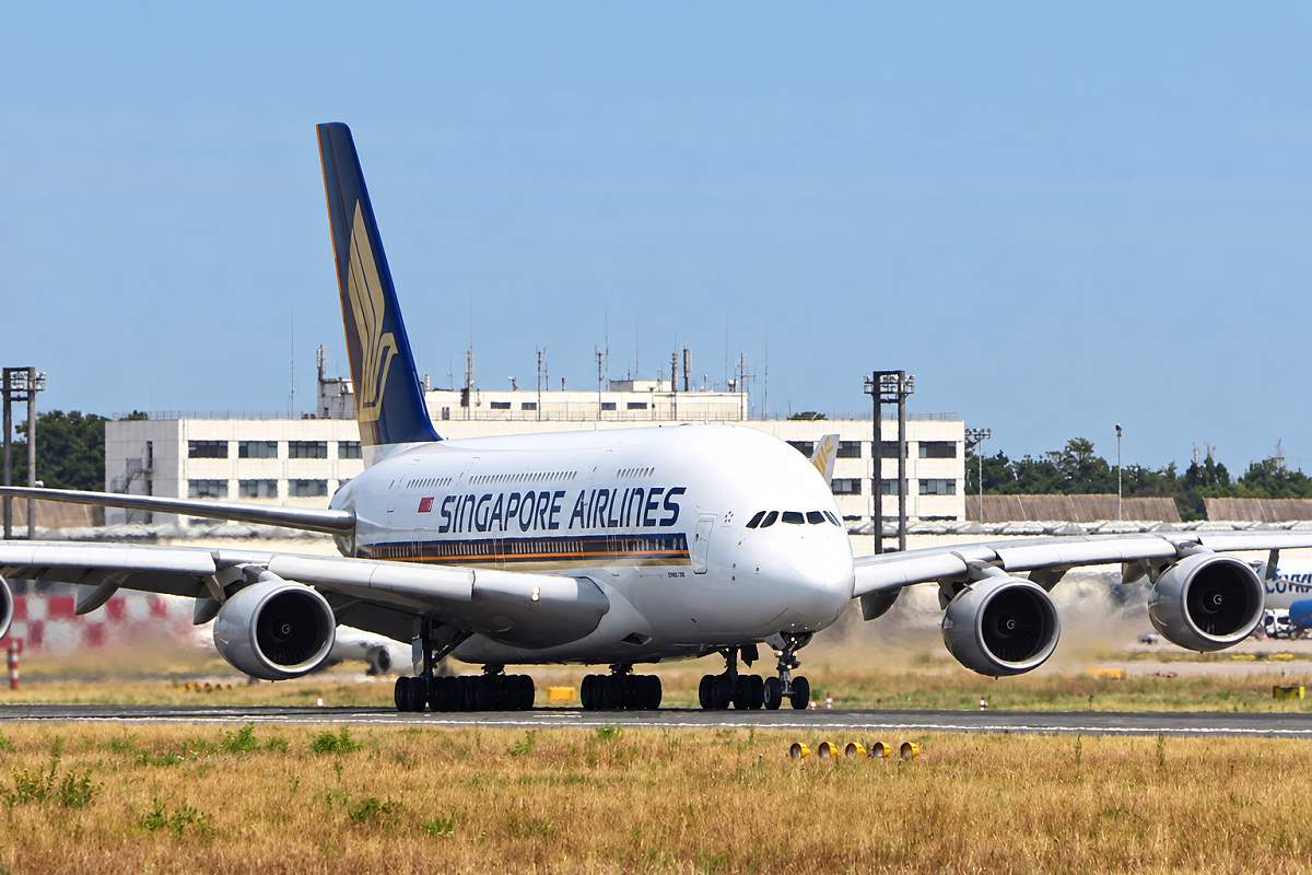Langstreckenflugzeug von Singapore Airlines für einen Flug nach Bangkok