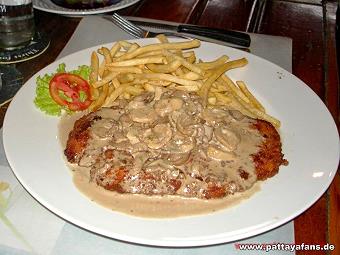 Jägerschnitzel deutsche Küche in Pattaya