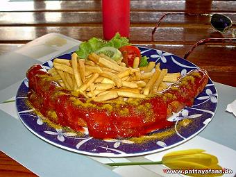 Currywurst mit Pommes  Pattaya Restaurant