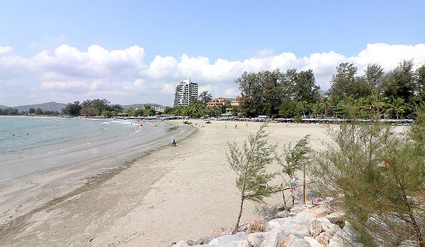 Khao Takiab Beach