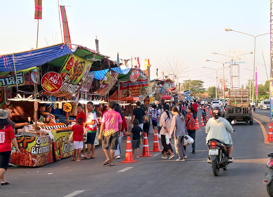 Straßenmarkt bei Khu Mueang in Buriram