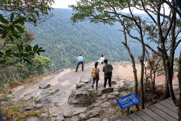 Influencer Posieren für das perfekte Foto in Thailand