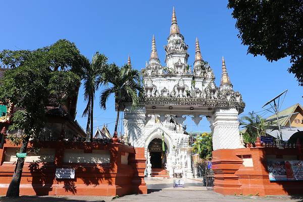 Wat San Pa Yang Luang Lamphun