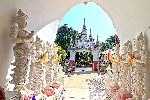 Wat San Pa Yang Luang Lamphun
