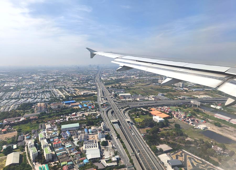 Landeanflug auf den Flughafen Bangkok Suvarnabhumi