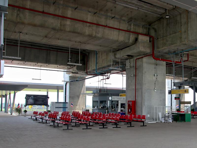 Innenbereich der modernen Lop Buri 2 Station