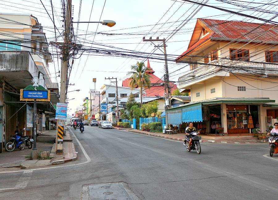 Stadtzentrum von Mae Hong Son in ruhiger Atmosphäre