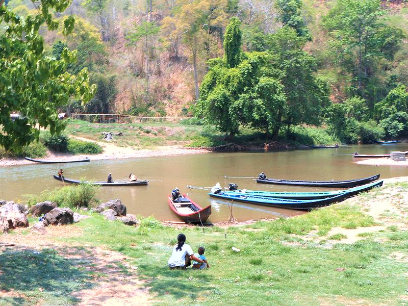 Ankunft Kayan Village