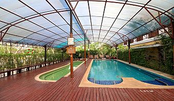 Maikaew Damnoen Resort