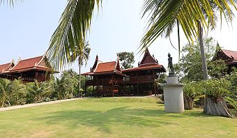 Maikaew Damnoen Resort