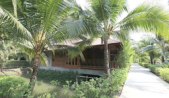 Maikaew Damnoen Resort