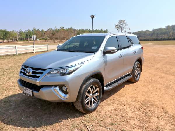 Mietwagen Toyota Fortuner in Thailand