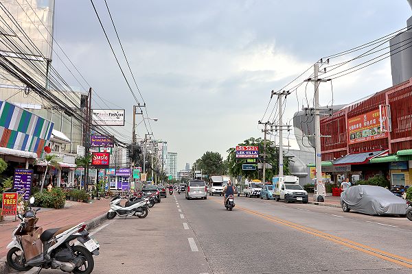 Naklua Road