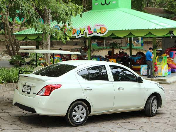 Mietwagen Nissan Almera in Thailand