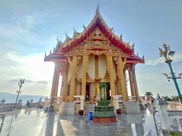 Wat Pa Phu Hai Long