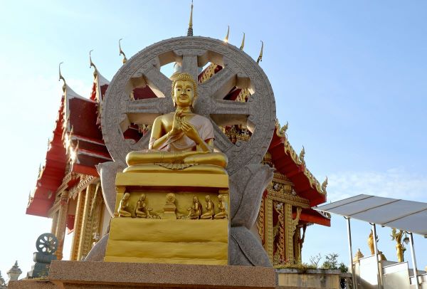 Wat Pa Phu Hai Long