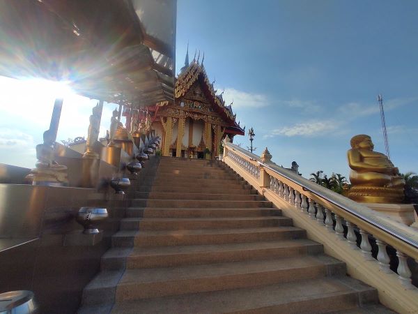 Wat Pa Phu Hai Long