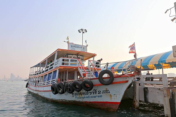 Fähre von Pattaya nach Koh Larn
