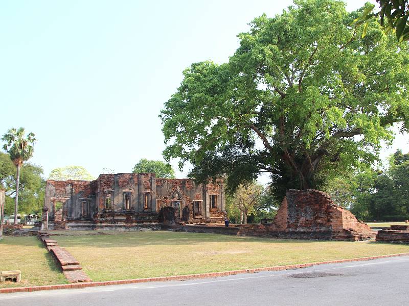 Überreste des königlichen Pavillons Phra Thinang Yen in Lopburi