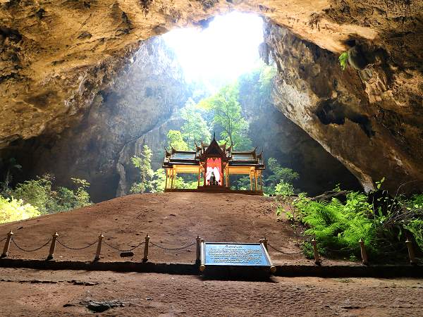 Phraya Nakhon Höhle Thaialnd