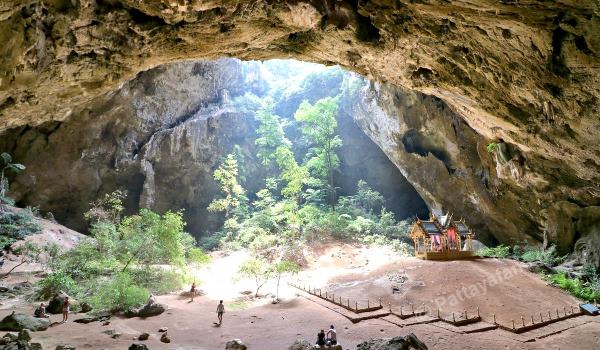 Phraya-Nakhon-Cave