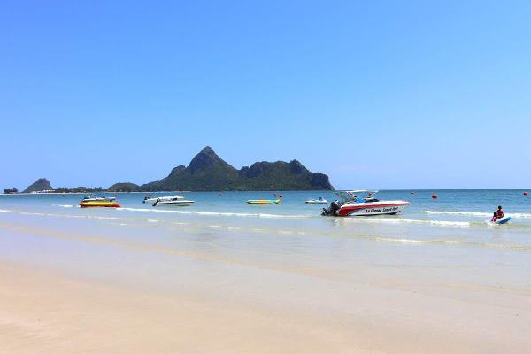 Ruhe und Entspannung am Ao Manao Beach, Thailand