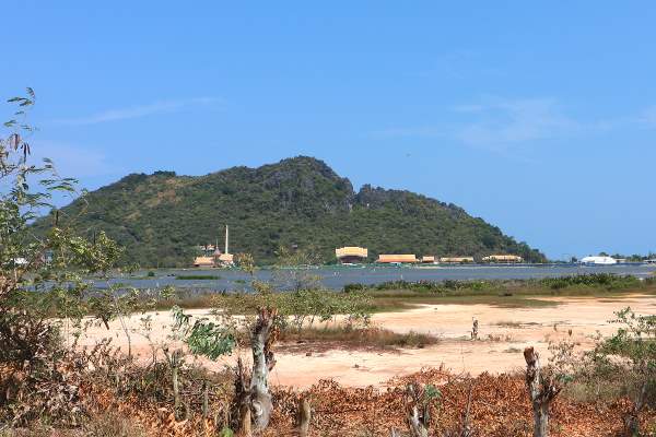Wat Ao Noi – Tempel aus Teakholz