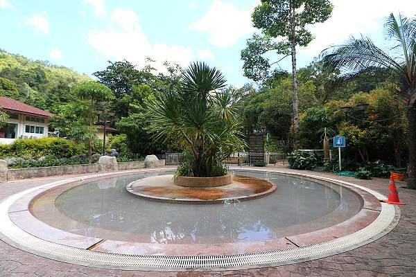 Raksa Warin Hot Spring