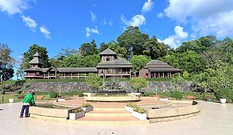 Rattana Rangsarn Throne Hall