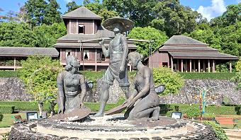 Rattana Rangsarn Throne Hall