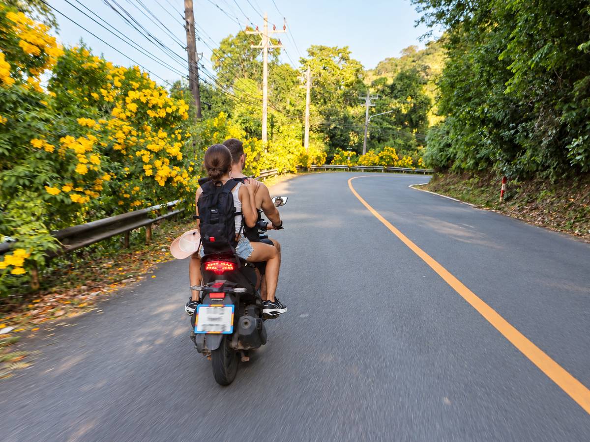 Roller oder Auto fahren in Thailand