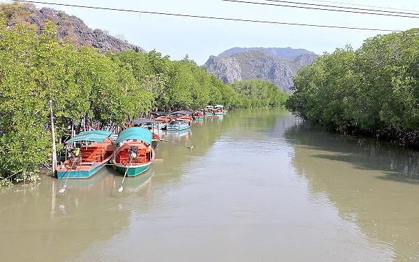 Khao Daeng Kanal